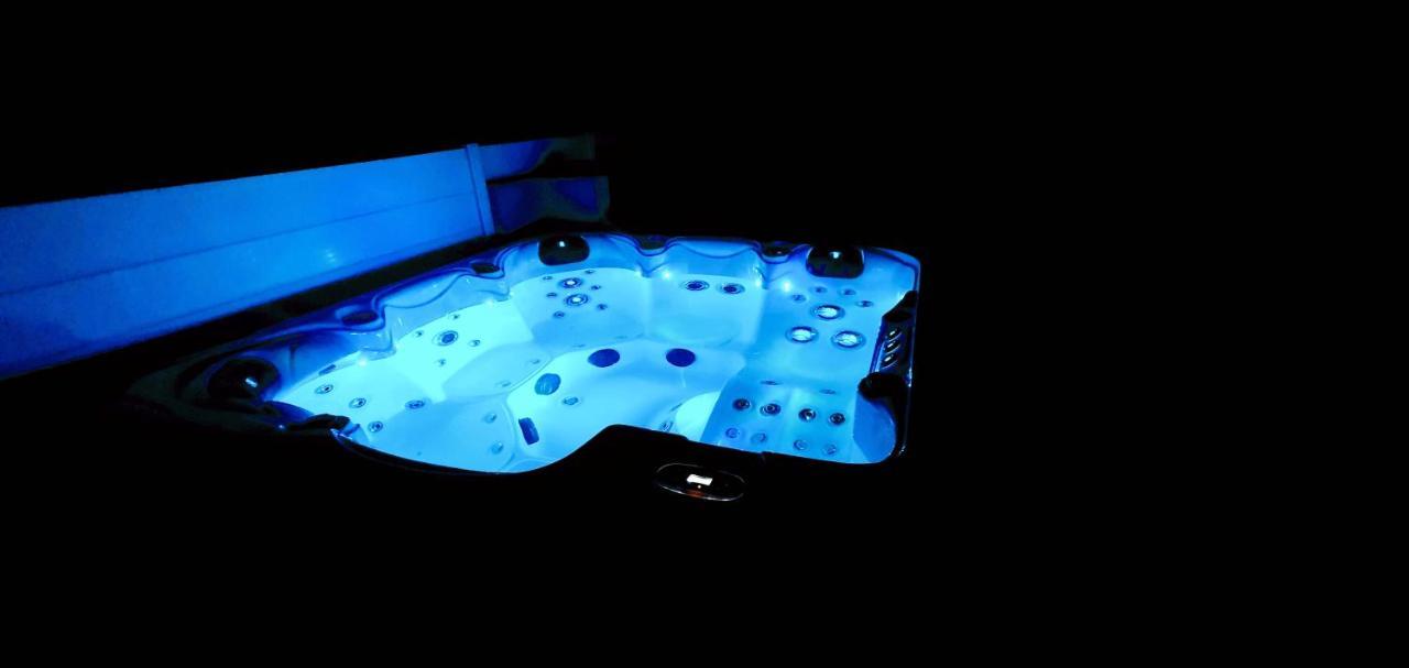 Villa H2O - Jacuzzi & Piscine Chauffee Le Barcarès Exterior foto